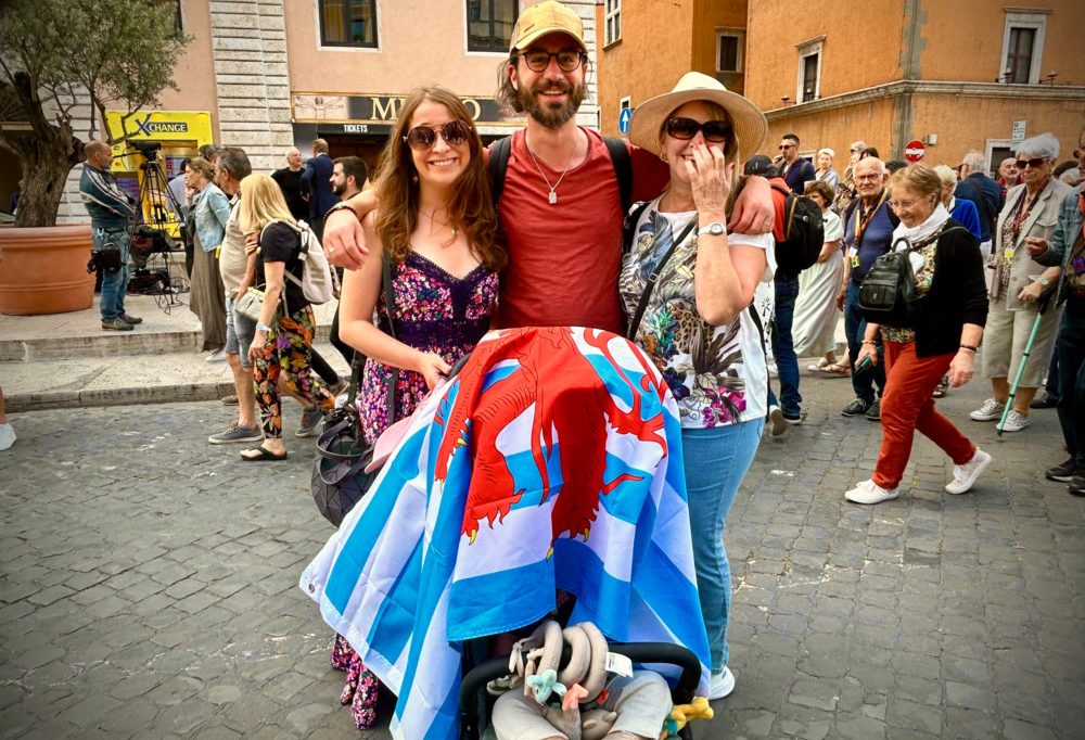 Papst-Konklave / Luxemburger Familie reist extra nach Rom – und hofft auf Kardinal Hollerich 