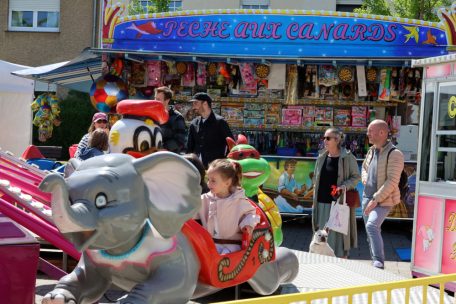 Luxemburg-Stadt / Entenfischen, Kinderdisko und Lego: Bis Dienstag läuft die Cessinger Kirmes