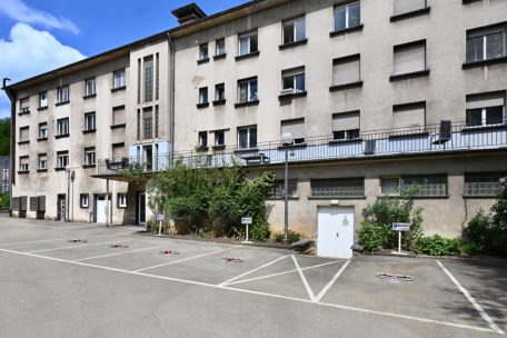 Im Schwesternhaus (Foto) sollen unzumutbare Zustände herrschen – das „Centre Noppeney“ in Oberkorn sollte bereits vor zehn Jahren abgerissen werden