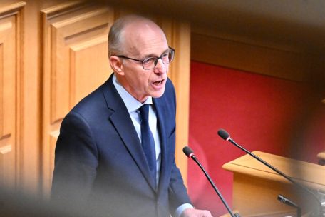 Editorial / „Mat de Leit schwätzen“: Zu Luc Friedens Prioritäten und Ambitionen im „Etat de la nation“