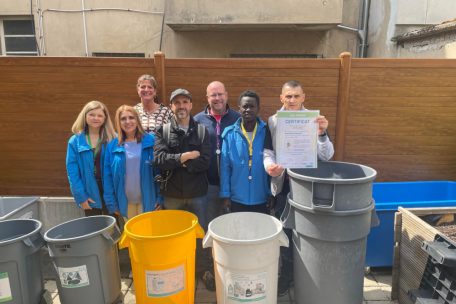 Auszeichnung / Sozialrestaurant der „Stëmm vun der Strooss“ erhält SuperDrecksKëscht-Label