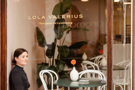 Lola Valerius ist bekannt für ihre anspruchsvollen Kreationen aus Schokolade – die hohe Qualität ihrer Produkte ist ihr sehr wichtig