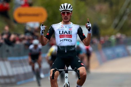 Giro d’Italia / Michel Ries steigt nach Sturz aus, Kevin Geniets tröstet Gaudu 