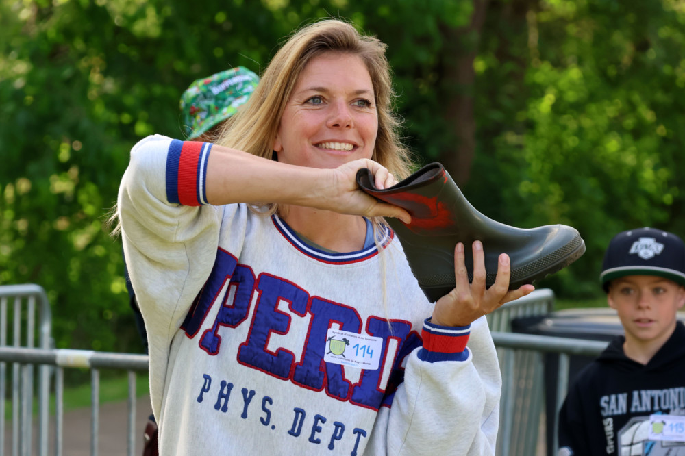 Bildergalerie / Ist es ein Flugzeug, ist es ein Vogel? Nein, es ist … ein Gummistiefel!