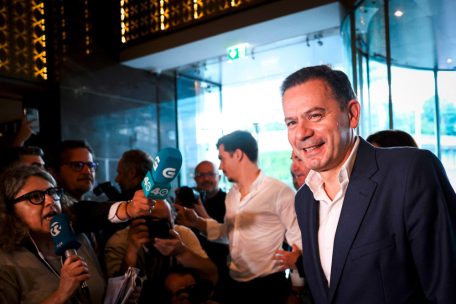 Portugal / Konservative siegen, Rechtspopulisten werden zweitstärkste Kraft bei Parlamentswahl