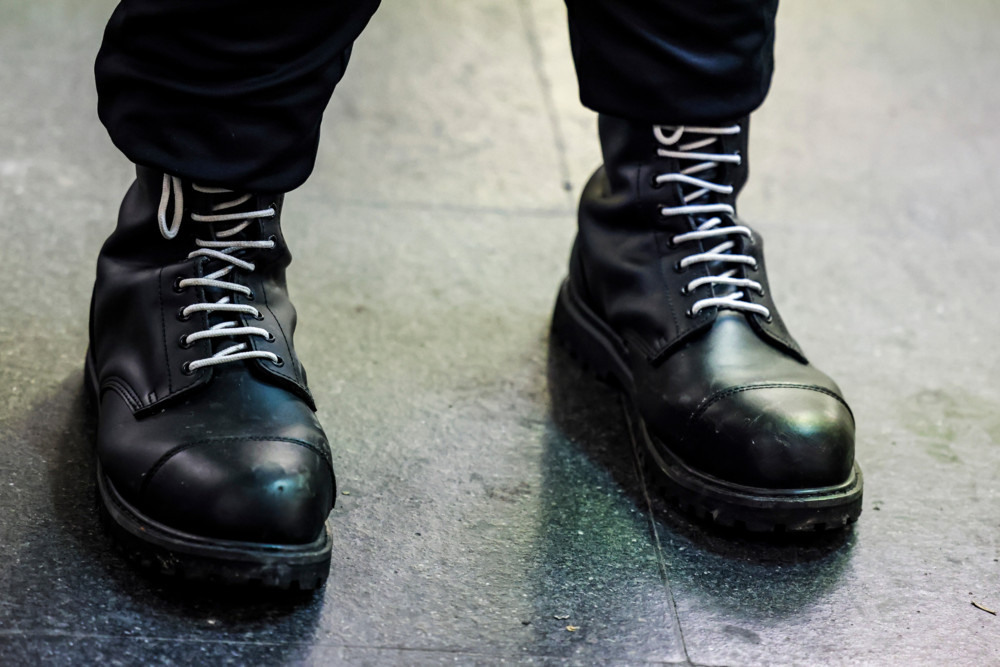 Deutschland / Rechtsextreme Zelle zerschlagen – Mehrere Festnahmen bei Razzien