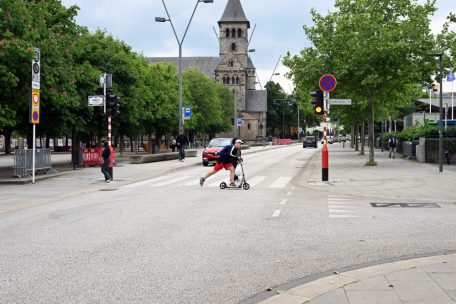 Luxemburg-Stadt / Radfahrer bei Verkehrsunfall in der Avenue Victor Hugo auf Limpertsberg verletzt