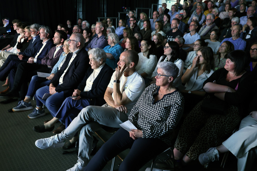 Hommage / Jay Schiltz: Taktgeber mit Posaune und Tinte