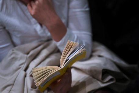 Lust auf Lesen / Bildstörung und Blackout: Wenn Deepfakes Karrieren ruinieren und Schlaf zur Flucht vor der Schuld wird