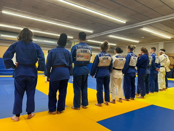 Video / Schwitzen und schmeißen: So trainieren die Judokas in Andorra