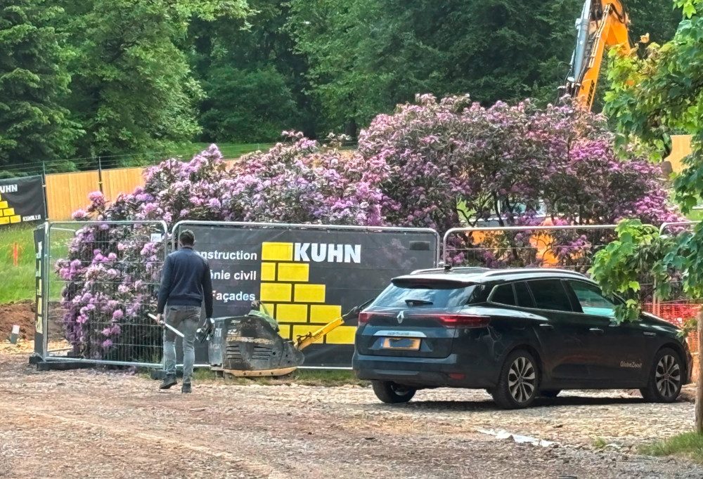 Colmar-Berg / Im royalen Garten wird gebuddelt: Arbeiten an Erbgroßherzog Guillaumes Einfamilienhaus beginnen
