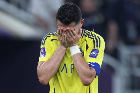 Forum von Guy Rewenig / Champions Leak – Warum ein berühmter Fußballstar an der Armutsgrenze leben muss