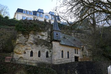 „LUGA“ / Führung durch die Quirinuskapelle: Entdecken Sie ein magisches Stück Geschichte