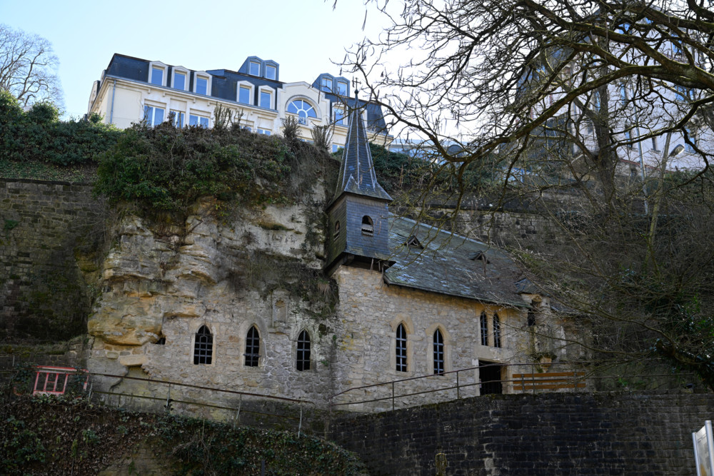 „LUGA“ / Führung durch die Quirinuskapelle: Entdecken Sie ein magisches Stück Geschichte