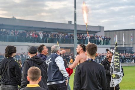 Bissens Torwart Yassine Gourari übertrieb es mit den Fackeln