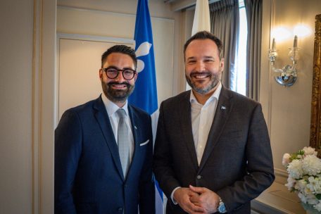 Der luxemburgische Kulturminister Eric Thill (l.) folgte der Einladung von Mathieu Lacombe (r.), dem Kulturminister von Quebec