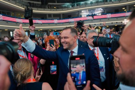 Präsidentschaftswahl in Polen / Regierungsparteien im Hintertreffen: Putin hofft auf Dauerstreit dank PiS-Kandidat Nawrocki