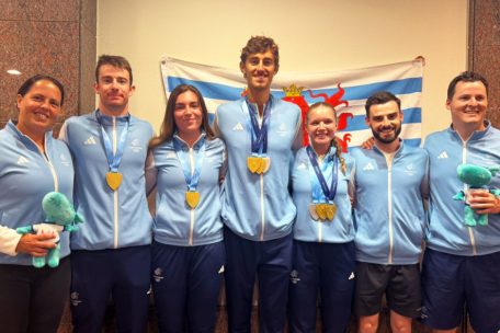 Raphaël Calzi (2.v.l.), Eléonora Molinaro (3.v.l.), Alex Knaff (M.) und Marie Weckerle (3.v.r.) holten alle Gold
