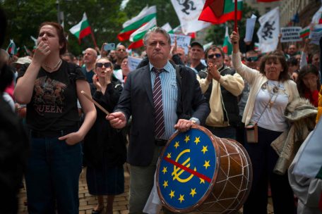 Bulgarien / Nationalistische und prorussische Kräfte rufen zur Verteidigung des vertrauten „Löwen“ auf