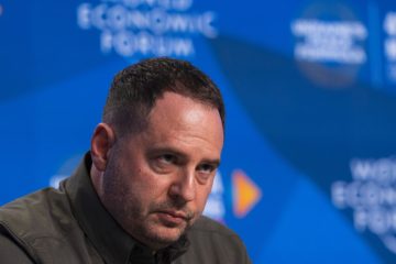 Verhandlungen / Ukraine übergibt Russland Liste „verschleppter“ Kinder