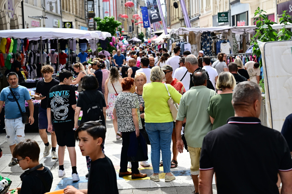 Braderie / In Esch ist heute wieder Schnäppchenjagd angesagt