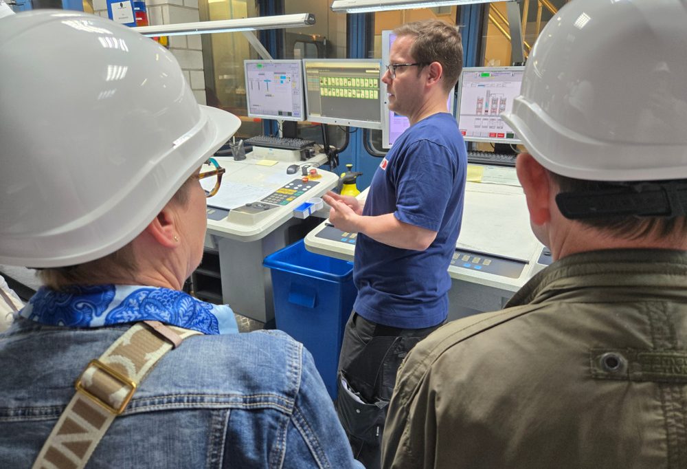 Druckerei hautnah erleben / Tageblatt-Leser blicken hinter die Kulissen der Zeitungsproduktion
