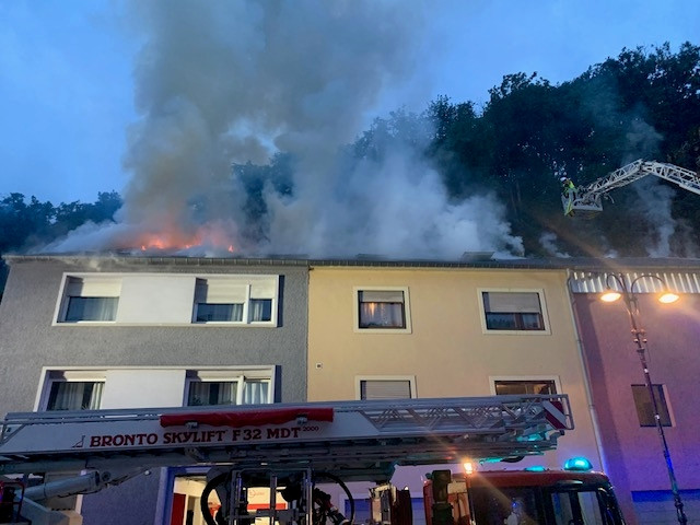 Gemeinde Diekirch / Großbrand erfasst zwei Dächer in Bamertal