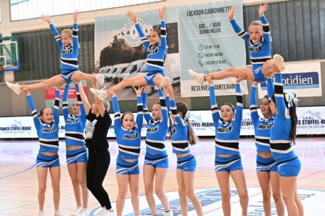 Die Nachwuchs-Cheerleaderinnen zeigten ebenfalls vollen Einsatz