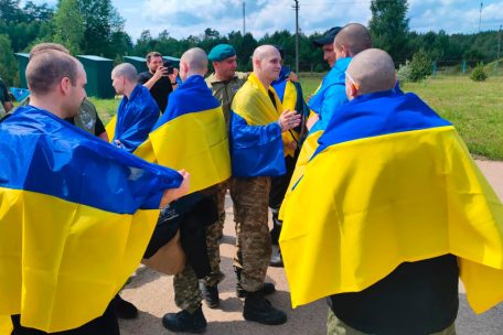 Ukraine-Krieg / Großer Gefangenenaustausch zwischen Russland und Ukraine 