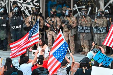 Politischer Machtkampf verschärft sich / Los Angeles verhängt nächtliche Ausgangssperre 