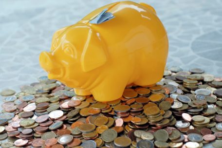 Sparschwein-Rendite / Zinsen auf Sparguthaben fallen in Luxemburg auf unter zwei Prozent