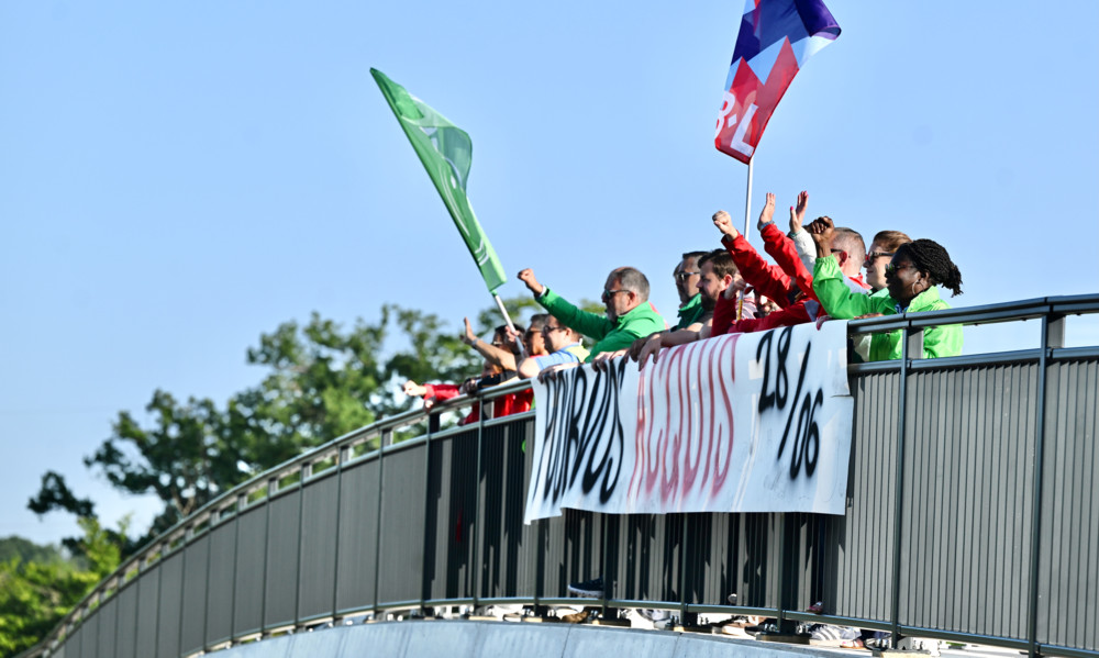 Nationale Demo / Mit Banderolen an Autobahnbrücken: OGBL und LCGB mobilisieren gemeinsam für 28. Juni