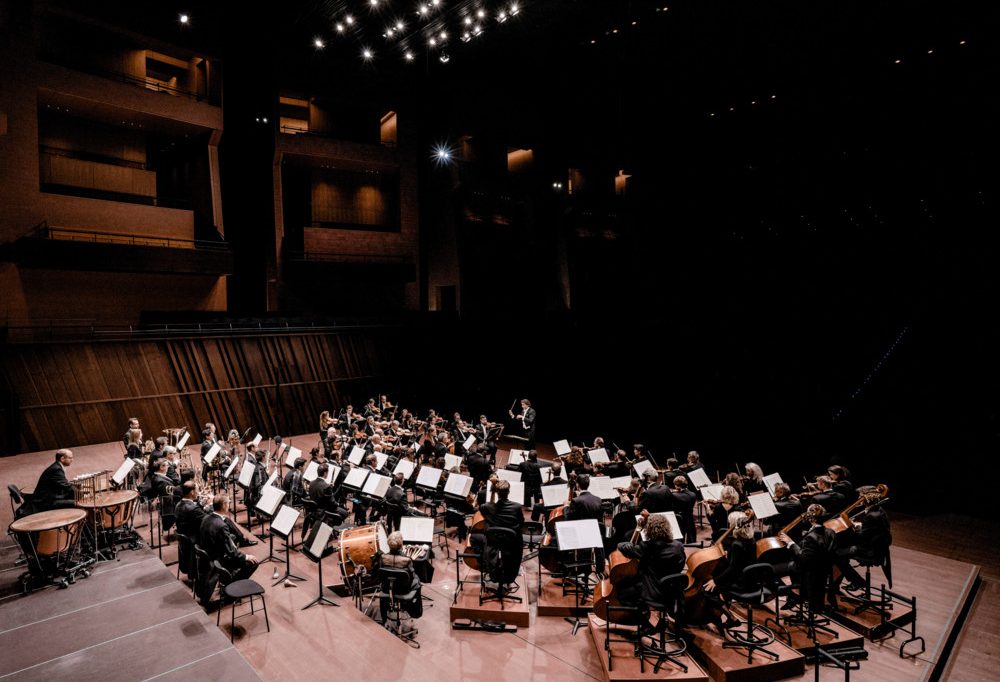 Neuerscheinung / Was das Buch „Luxembourg Philharmonic. Das Zukunftsorchester“ zum bedeutsamen Werk für Musikfans macht