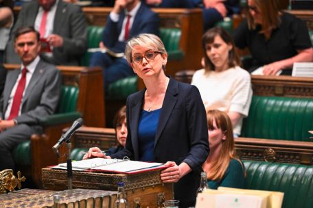 Großbritannien / Schwerste Sexualverbrechen blieben jahrelang ungeahndet: Labour-Regierung gelobt energische Aufklärung