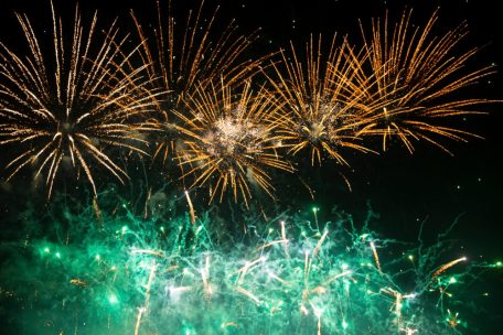 Die wenigsten Gemeinden bieten noch ein Feuerwerk an – Monnerich präsentiert beispielsweise eine Lasershow