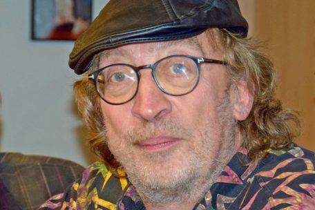 Hey, Teacher – das hier ist für Dich / Freunde erinnern im Pitcher mit einem Konzert an Jean-Paul Endré