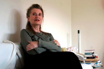 Fake News / Wie die Schriftstellerin Elfriede Jelinek kurzerhand für tot erklärt wurde