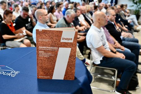 Das neue Einmaleins des Ehrenamts hat 68 Seiten