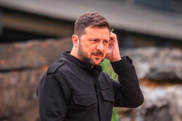 Militärschlag / Selenskyj lobt US-Entschlossenheit in Nahost