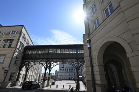 Prozessauftakt / Angeklagter Sozialarbeiter leugnet Vergewaltigung von Klientin