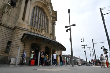 Drogendësch 2.0 / Trotz vieler Kontrollen sehen Bürger des Bahnhofviertels keine Besserung