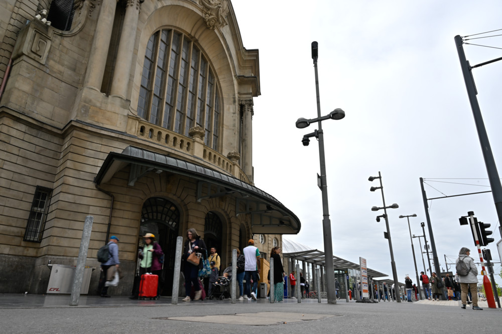 Drogendësch 2.0 / Trotz vieler Kontrollen sehen Bürger des Bahnhofviertels keine Besserung