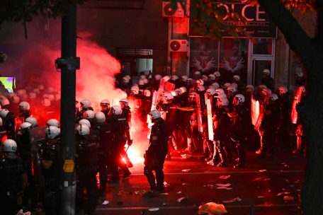 Kommentar / Serbien auf den Spuren von Lukaschenko – Europa darf nicht nur zuschauen