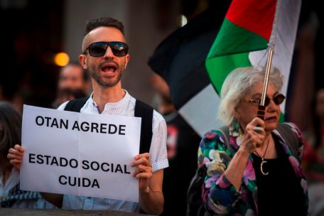 Forum / Anstatt Sicherheit bekommen die Europäer Verarmung: Robert Goebbels über Trumps Fünf-Prozent-Erpressung