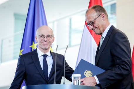 Berlin / Luc Frieden bei Merz: „Durch Polizei-Kooperation versuchen, die Grenzkontrollen abzuschaffen“