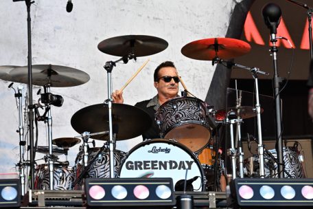 Am Schlagzeug: Tré Cool