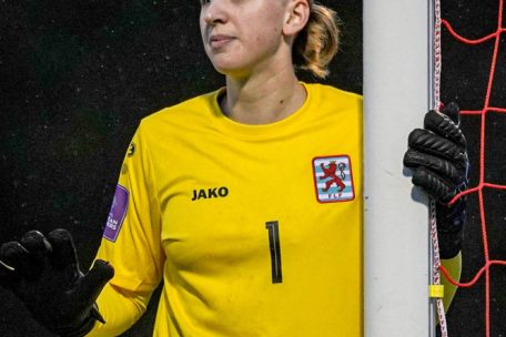 FLF-Keeperin Lucie Schlimé