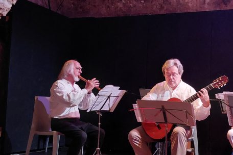 Beim Konzert im &bdquo;Th&eacute;&acirc;tre du centaure&ldquo;