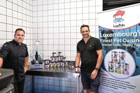 Tiere / Vom Herd in den Napf: Wie zwei Luxemburger Gründer gesundes Hundefutter neu denken