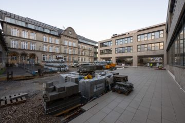 Hitze in Esch / Schalter zu, Schulen auf: Harsche Kritik an Gemeinde und Bürgermeister Weis